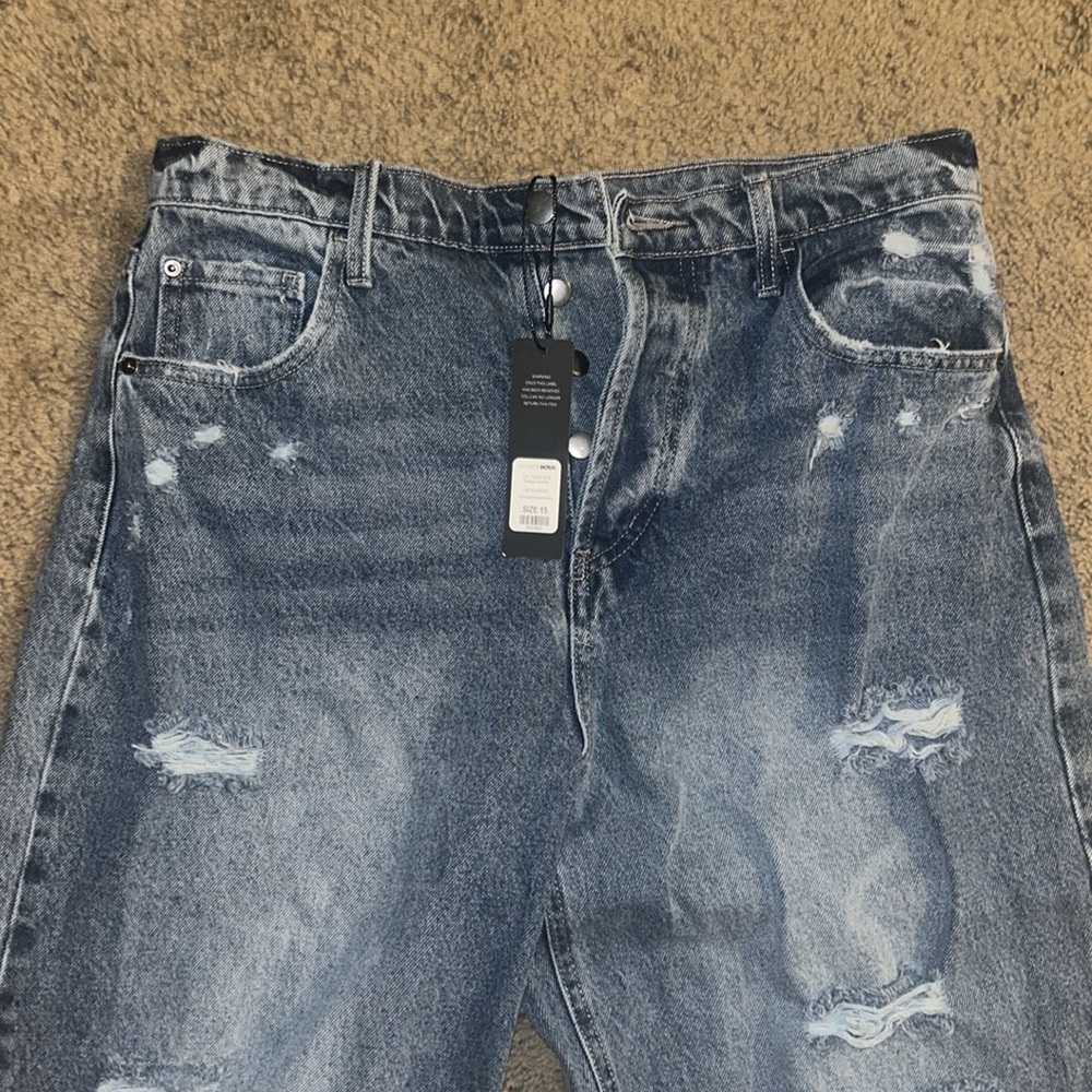 New with tags Fashion Nova Jeans - Picture 4 of 8